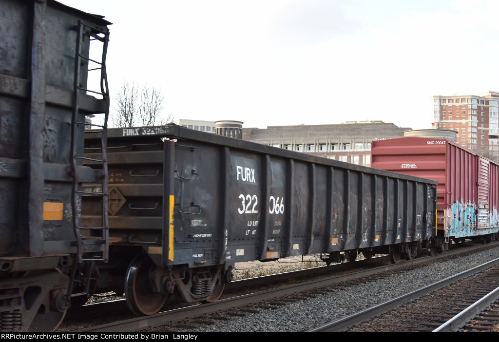 322066